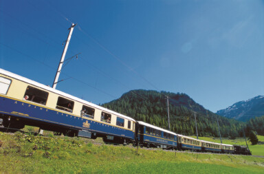 Der Alpine Classic Pullman Express in voller Fahrt