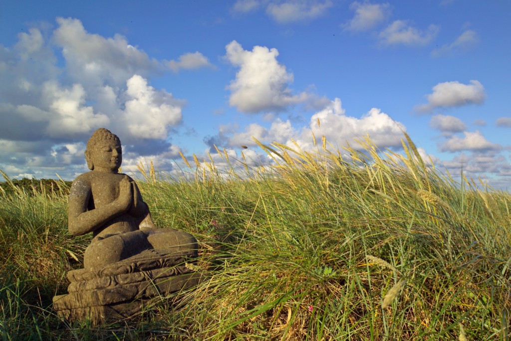 Buddha am Strand von Rantum, Foto: Holger Widera, Sylt Marketing